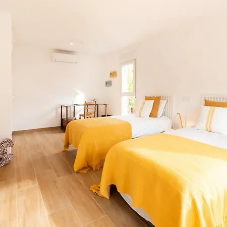 Casa Con Gran Jardin Cerca De La Playa - Baix