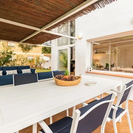 Дом отдыха Casa Con Gran Jardin Cerca De La Playa - Baix Таррагона