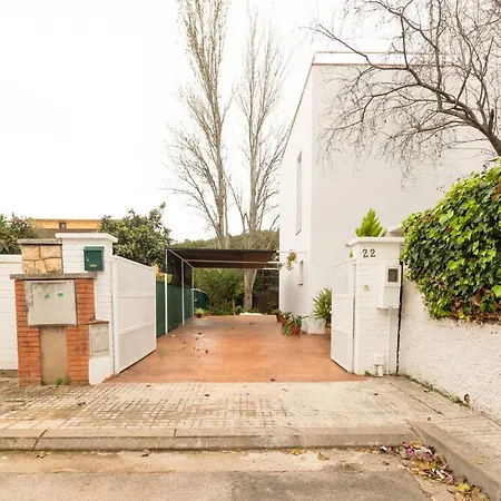Casa Con Gran Jardin Cerca De La Playa - Baix 펜션 *