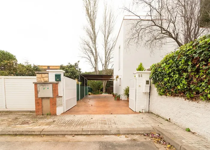 Casa Con Gran Jardin Cerca De La Playa - Baix 別荘 *